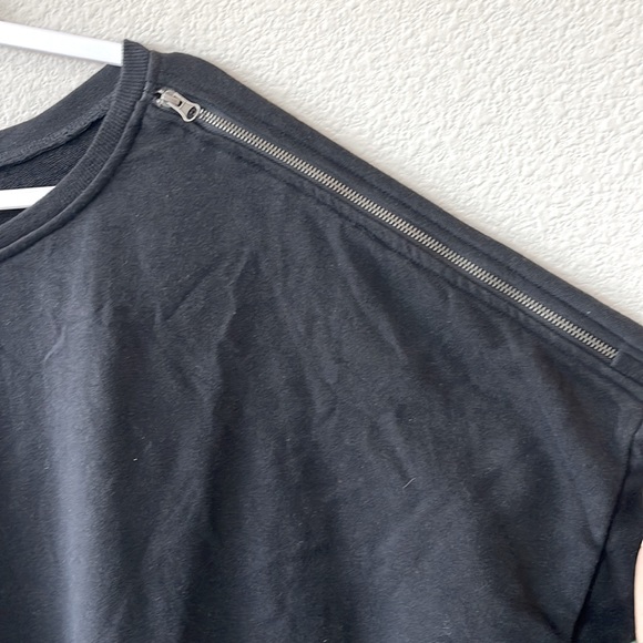 Mondetta Crewneck Sweatshirt with shoulder detail size XL - Picture 4 of 5